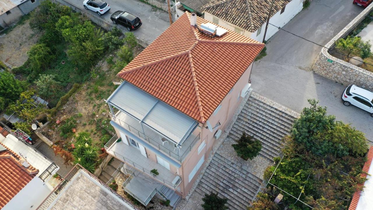 Family Apartment Derveni Luaran gambar