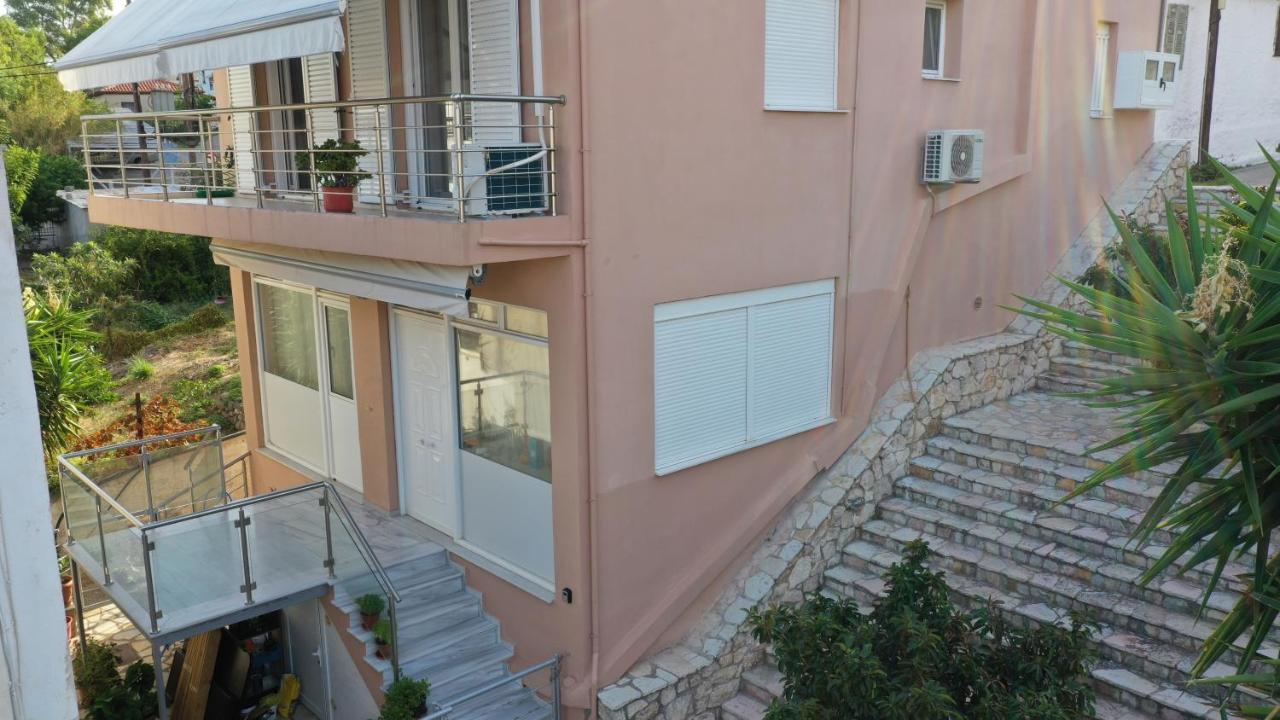 Family Apartment Derveni Luaran gambar