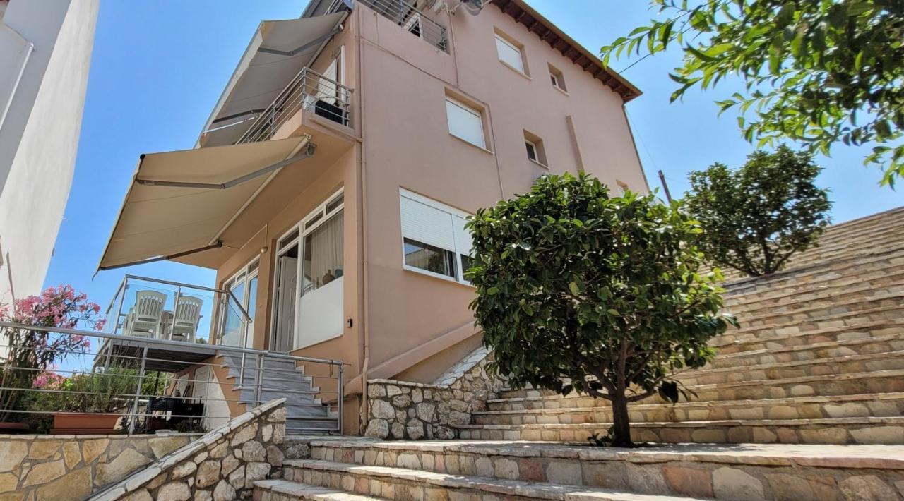Family Apartment Derveni Luaran gambar