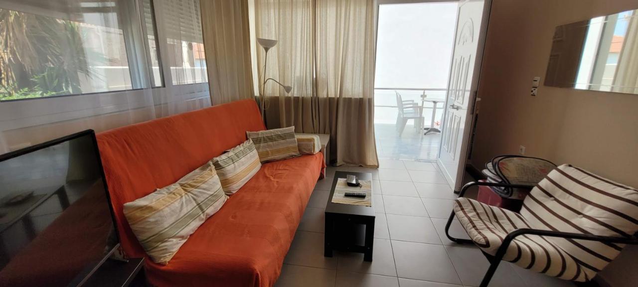 Family Apartment Derveni Luaran gambar